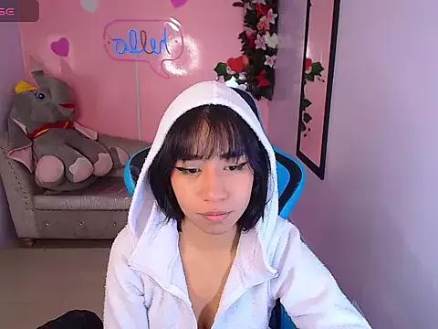 Explore our live girls sluts from our Custom and Multi clubs and checkout exclusive access to highly interactive content, such as shape, hair, titties, pussy type and many more.