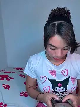 cristallove_01 on StripChat