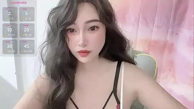 Explore our live girls sluts from our Custom and Multi clubs and checkout exclusive access to highly interactive content, such as shape, hair, titties, pussy type and many more.