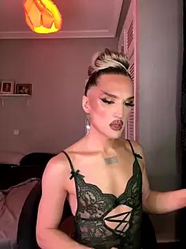 Crystal_________ from StripChat is Freechat
