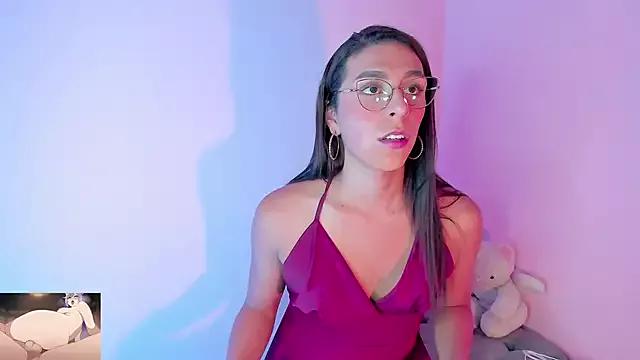 Explore our live girls sluts from our Custom and Multi clubs and checkout exclusive access to highly interactive content, such as shape, hair, titties, pussy type and many more.