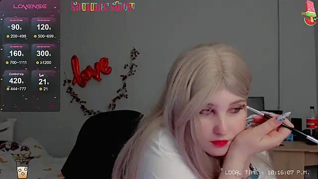 Explore our live girls sluts from our Custom and Multi clubs and checkout exclusive access to highly interactive content, such as shape, hair, titties, pussy type and many more.