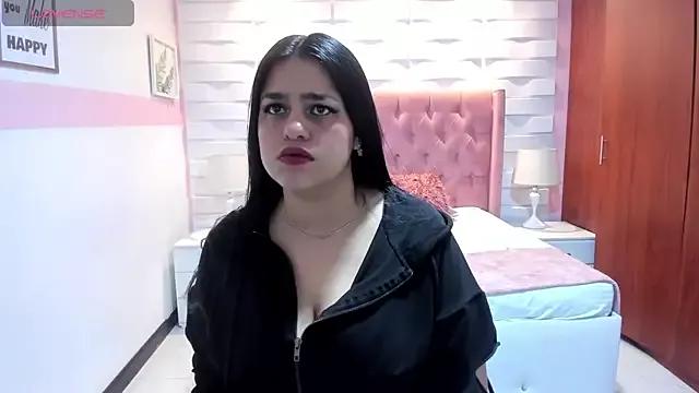 Explore our live girls sluts from our Custom and Multi clubs and checkout exclusive access to highly interactive content, such as shape, hair, titties, pussy type and many more.
