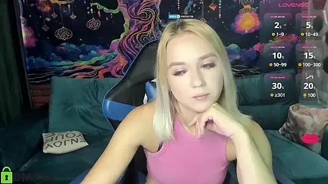 Explore our live girls sluts from our Custom and Multi clubs and checkout exclusive access to highly interactive content, such as shape, hair, titties, pussy type and many more.