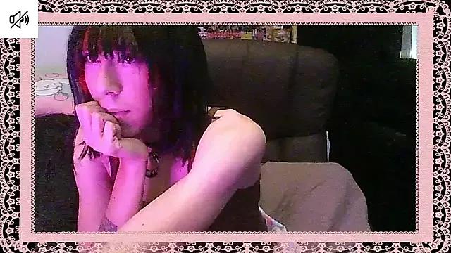 crystalxh from StripChat is Freechat