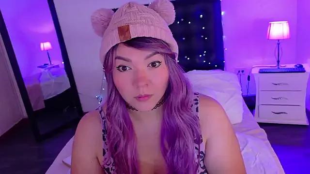 Explore our live girls sluts from our Custom and Multi clubs and checkout exclusive access to highly interactive content, such as shape, hair, titties, pussy type and many more.