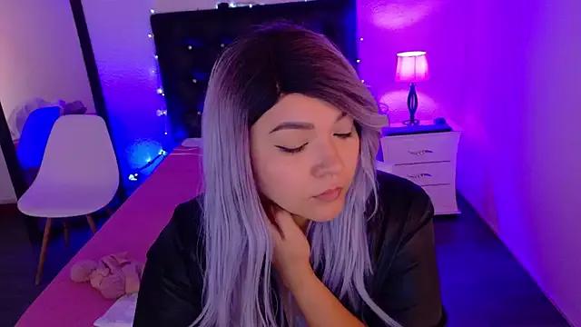 Explore our live girls sluts from our Custom and Multi clubs and checkout exclusive access to highly interactive content, such as shape, hair, titties, pussy type and many more.