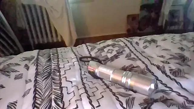 CUMFOREVERY1nTitTiES2 webcams show profile image 