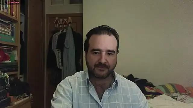 curiosillo83 on StripChat