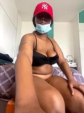 Curvy_SquirtMachine from StripChat is Freechat