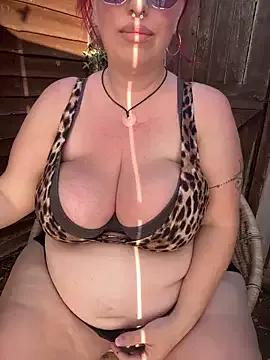 Explore our live girls sluts from our Custom and Multi clubs and checkout exclusive access to highly interactive content, such as shape, hair, titties, pussy type and many more.