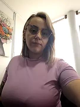 Explore our live girls sluts from our Custom and Multi clubs and checkout exclusive access to highly interactive content, such as shape, hair, titties, pussy type and many more.