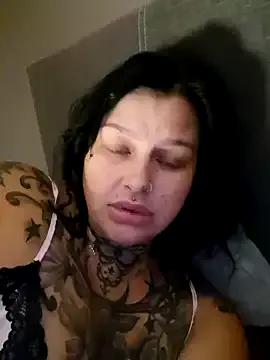 CurvyyAnna webcams show profile image 