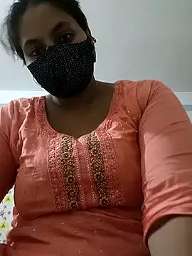 Cute-Faria from StripChat is Freechat