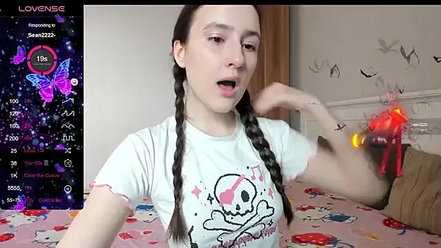 Explore our live girls sluts from our Custom and Multi clubs and checkout exclusive access to highly interactive content, such as shape, hair, titties, pussy type and many more.