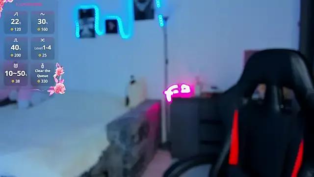 cute_little_Emily from StripChat is Freechat