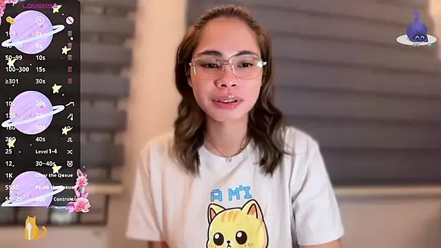 Explore our live girls sluts from our Custom and Multi clubs and checkout exclusive access to highly interactive content, such as shape, hair, titties, pussy type and many more.