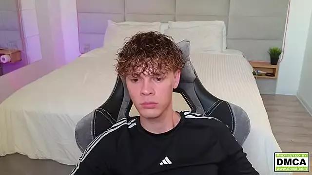 cute_thomas from StripChat is Freechat