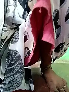 Cutee-Jaan from StripChat is Freechat