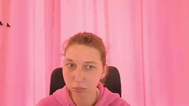 Explore our live girls sluts from our Custom and Multi clubs and checkout exclusive access to highly interactive content, such as shape, hair, titties, pussy type and many more.