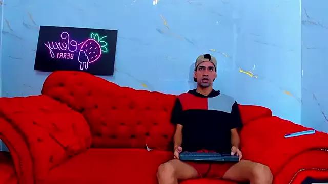 cutemax_boys from StripChat is Freechat
