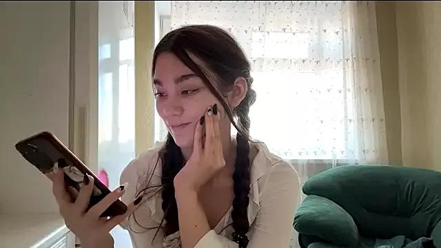 Cuteviola from StripChat is Freechat