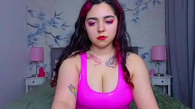 Explore our live girls sluts from our Custom and Multi clubs and checkout exclusive access to highly interactive content, such as shape, hair, titties, pussy type and many more.