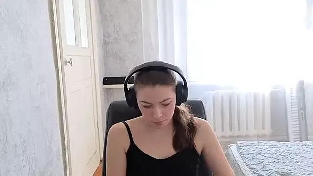 CutieAnny from StripChat is Freechat