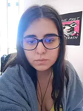 CutteGirl99 from StripChat