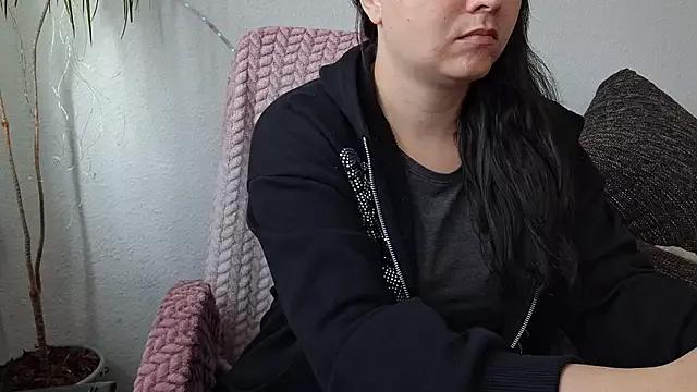 Explore our live girls sluts from our Custom and Multi clubs and checkout exclusive access to highly interactive content, such as shape, hair, titties, pussy type and many more.