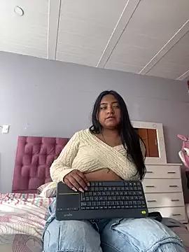 Daaphne_18 from StripChat