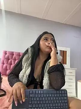Daaphne_18 from StripChat