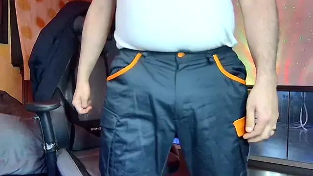 DaddyBellyBigDick from StripChat