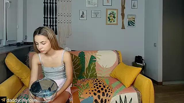Explore our live girls sluts from our Custom and Multi clubs and checkout exclusive access to highly interactive content, such as shape, hair, titties, pussy type and many more.