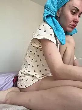 Daddysgirl_777 from StripChat