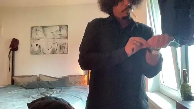 daddyvibes from StripChat