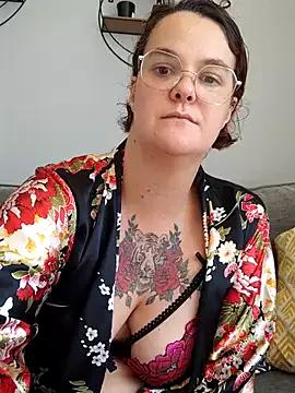 DadoTigresse from StripChat