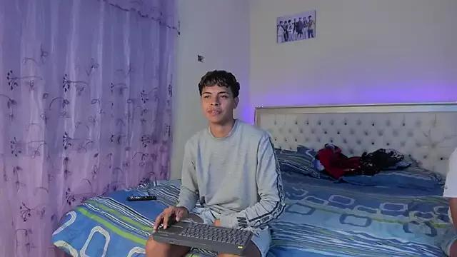 Dafnezahiraa_ webcams show profile image 
