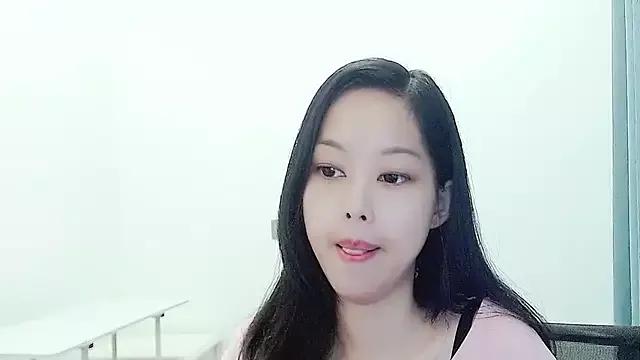 Daisy-_baby-cute from StripChat is Freechat