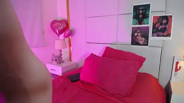 Explore our live girls sluts from our Custom and Multi clubs and checkout exclusive access to highly interactive content, such as shape, hair, titties, pussy type and many more.
