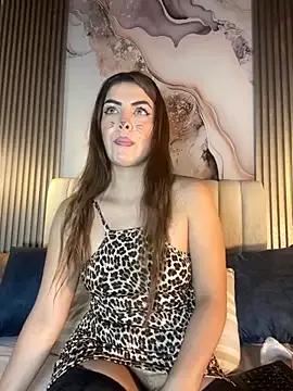 Explore our live girls sluts from our Custom and Multi clubs and checkout exclusive access to highly interactive content, such as shape, hair, titties, pussy type and many more.