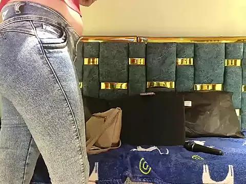 dakota_guirl from StripChat is Freechat