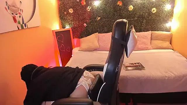 Dakota_Mars from StripChat is Freechat