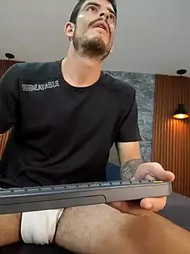 Photos of damian_bull from StripChat is Freechat