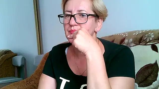 Dana4921 from StripChat
