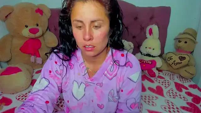 Dana_Jeins from StripChat