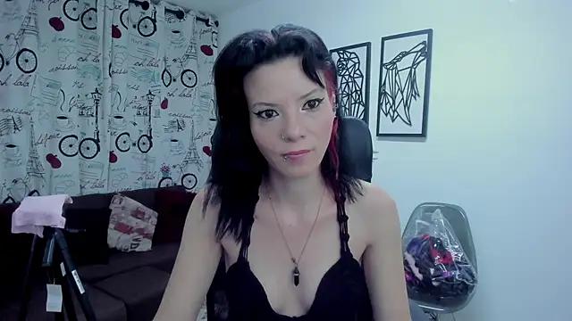 DanaaRey from StripChat