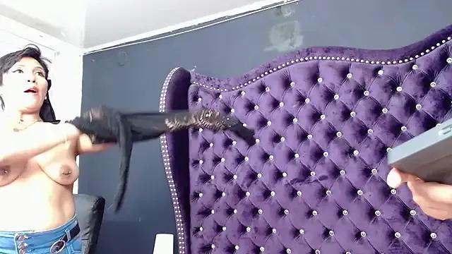 Daniahot_ from StripChat is Freechat