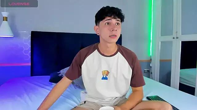Daniel_Harris_ from StripChat is Freechat