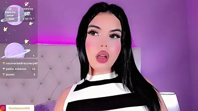 Explore our live girls sluts from our Custom and Multi clubs and checkout exclusive access to highly interactive content, such as shape, hair, titties, pussy type and many more.